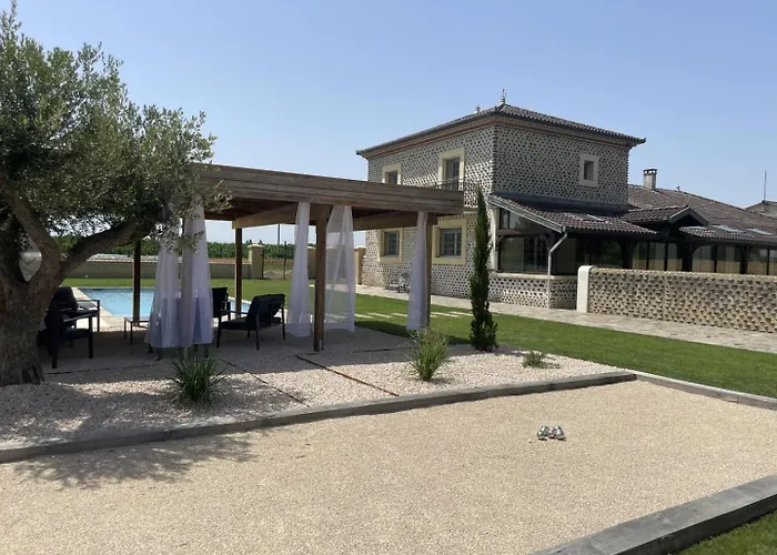 Myosotis Hébergement de vacances Lasclaveries